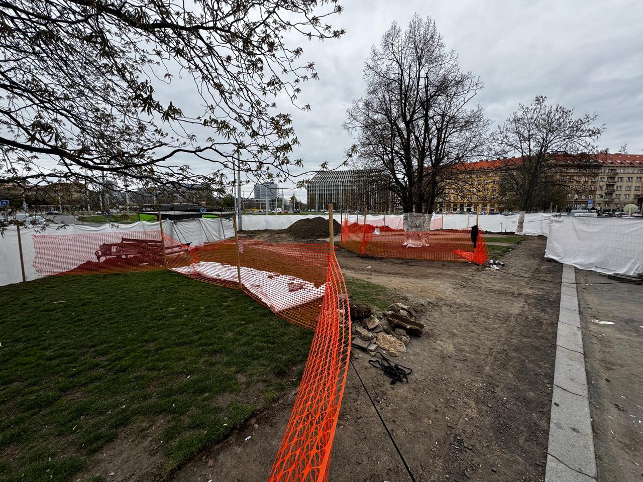 Revitalizace veřejného prostoru Kulaťák Praha 6 se zelení