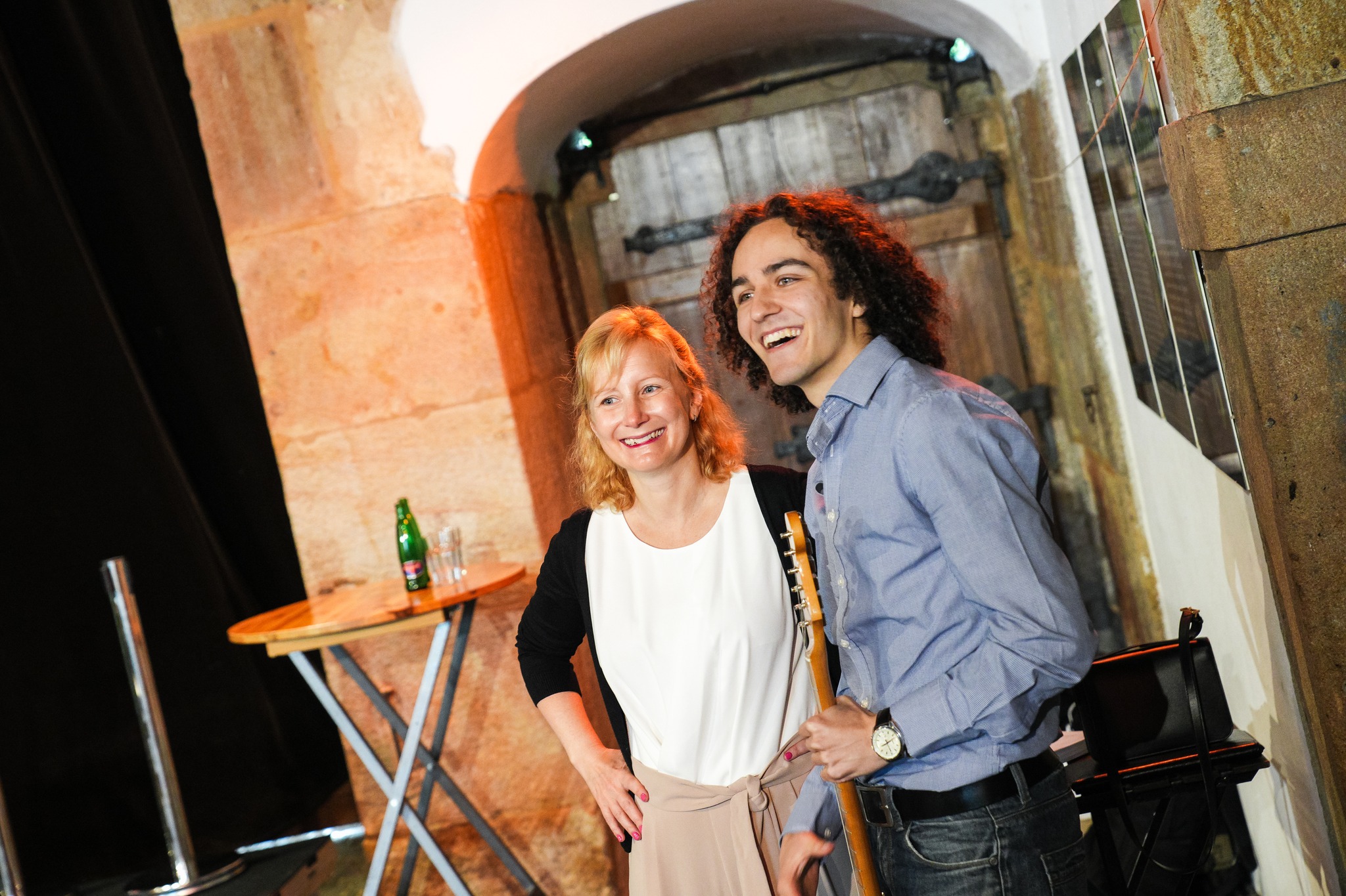 Předávání ocenění z rukou místostarostky Prahy 6