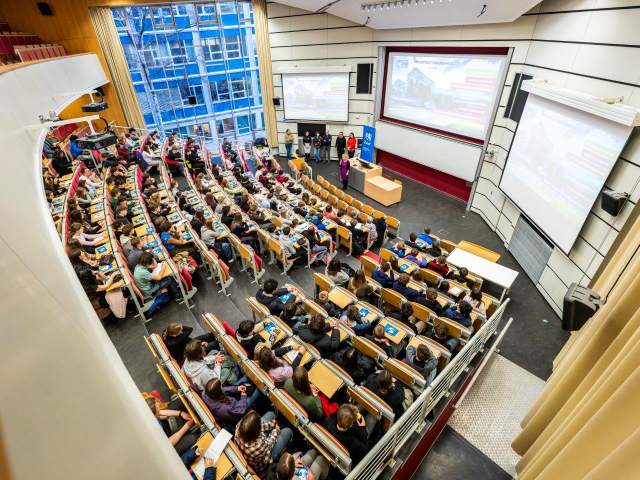 Projektový den Praha 6 na ČVUT – školáci objevují vědu a technologie