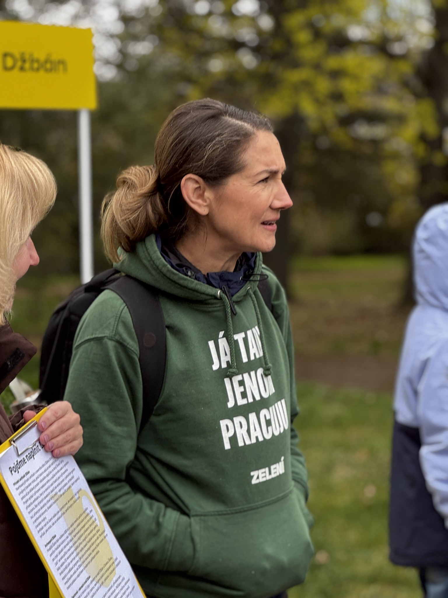 Zástupci Praha 6 sobě a Zelených při zahájení petice Pojďme naplnit Džbán