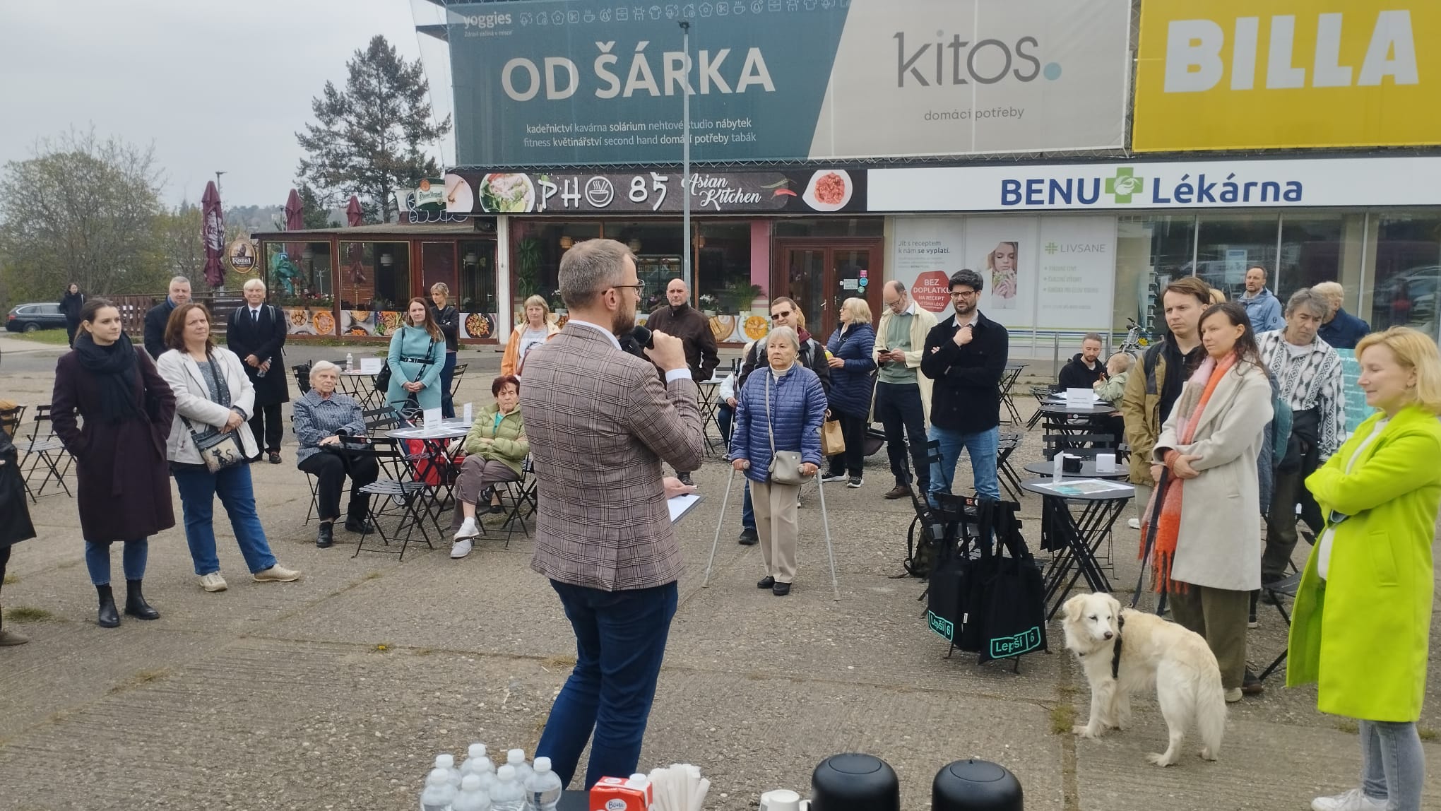 Komunitní setkání Praha 6 káva a neformální debata s obyvateli