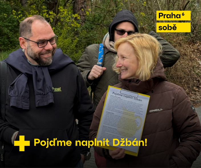 Dobrovolníci uklízí areál Džbán v rámci akce Ukliďme Česko