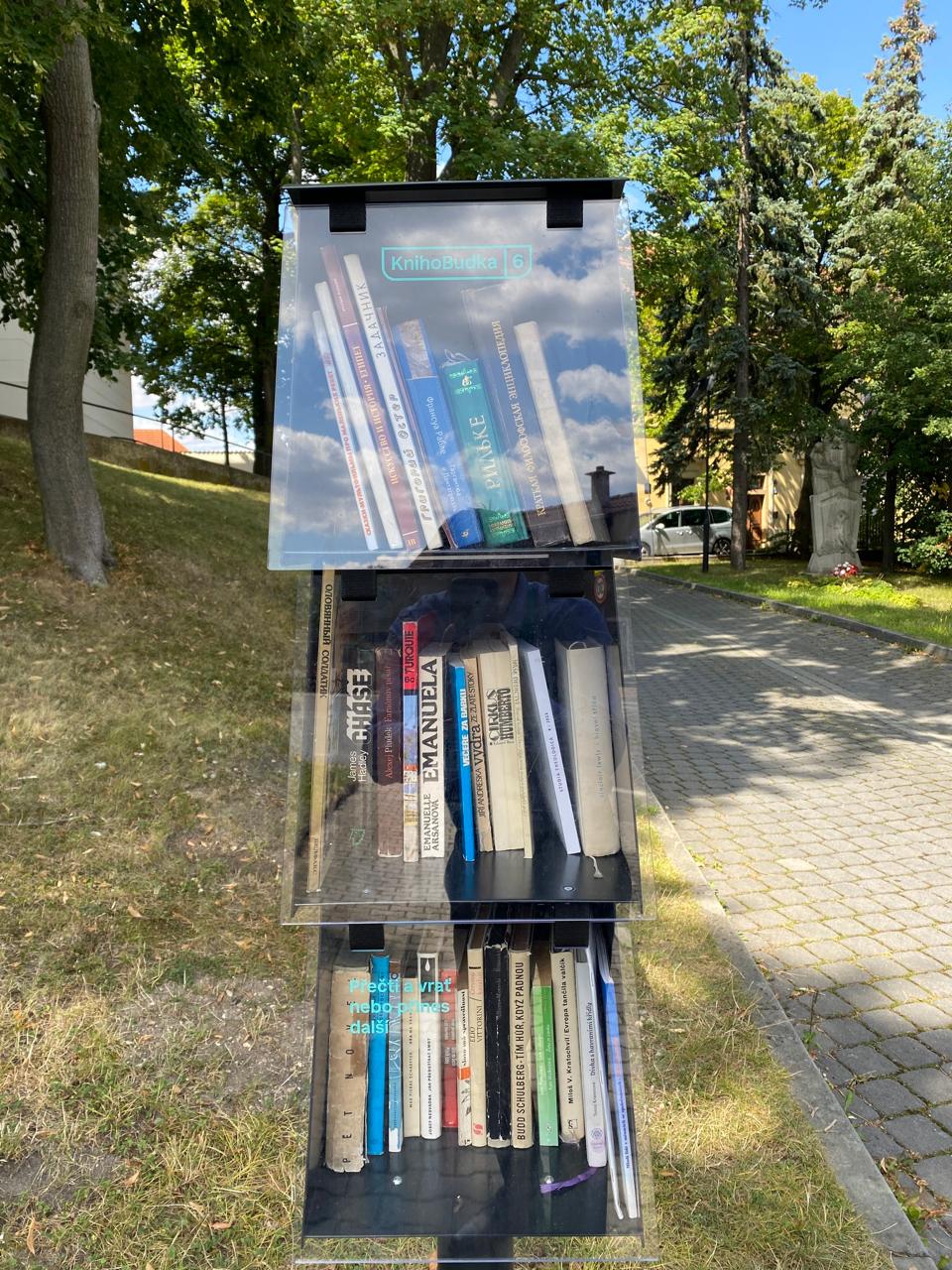 KnihoBudka Praha 6 Liboc komunitní knihovna sdílení knih